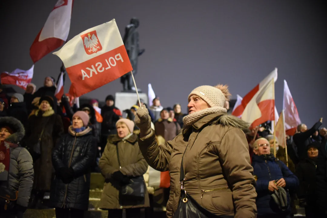 Warszawa: „Marsz Wolnych Polaków” zgromadził tłumy [ZDJĘCIA, CZ. 1] - Zdjęcie główne