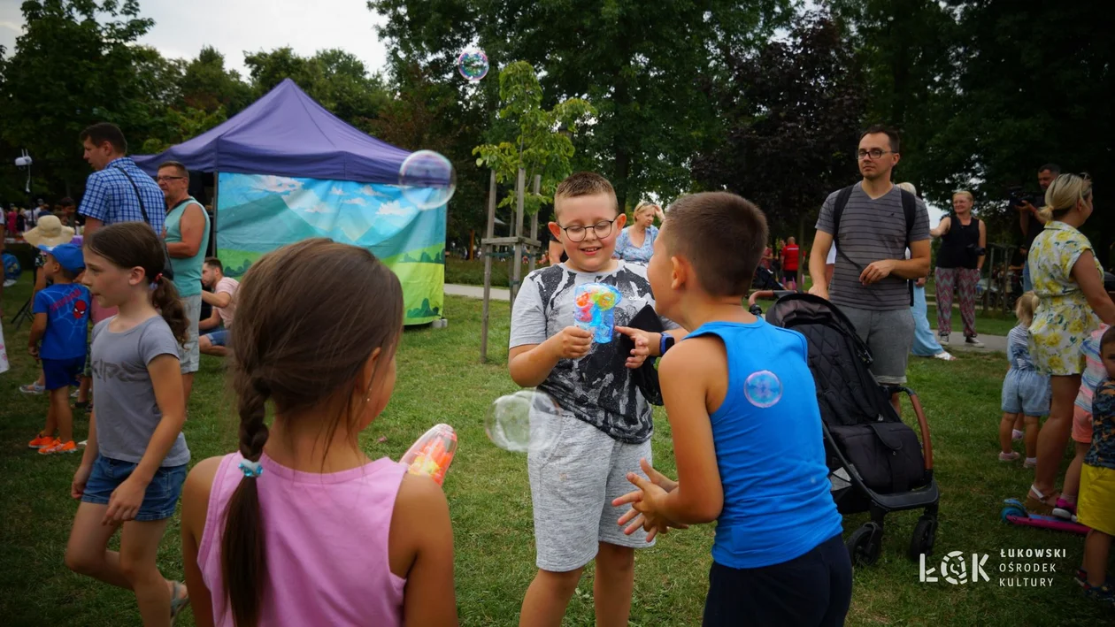 Festiwal Balonów, Baniek Mydlanych i Kolorów w Parku Miejskim w Łukowie