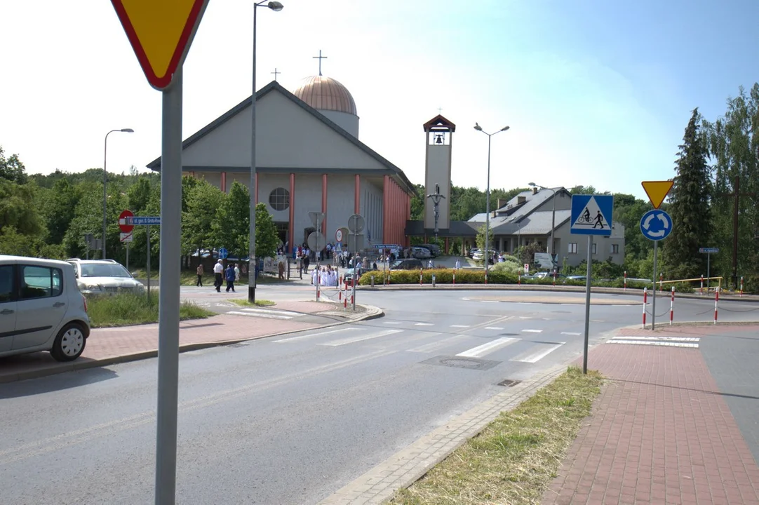 Pierwsza Komunia Święta w Parafii pw. Świętej Rodziny w Puławach (galeria) - Zdjęcie główne
