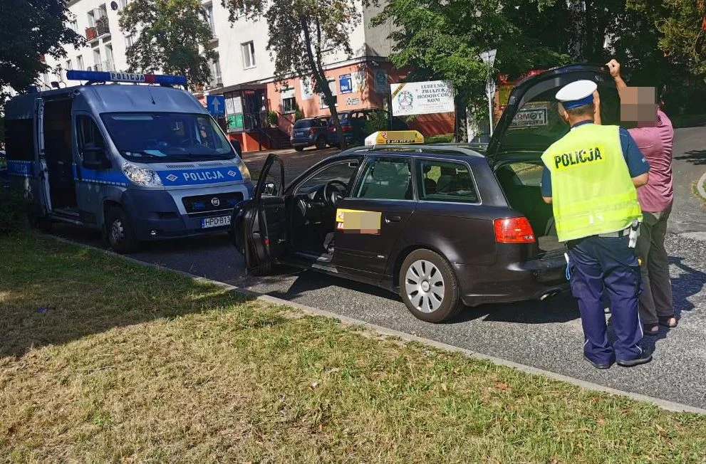 Lublin: Wzmożone kontrole taksówek na aplikację. Prawie 30 kierowców ukarano mandatami