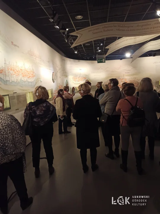 Słuchacze ŁUTW na wystawie „Van Gogh & Friends” oraz w Muzeum POLIN w Warszawie