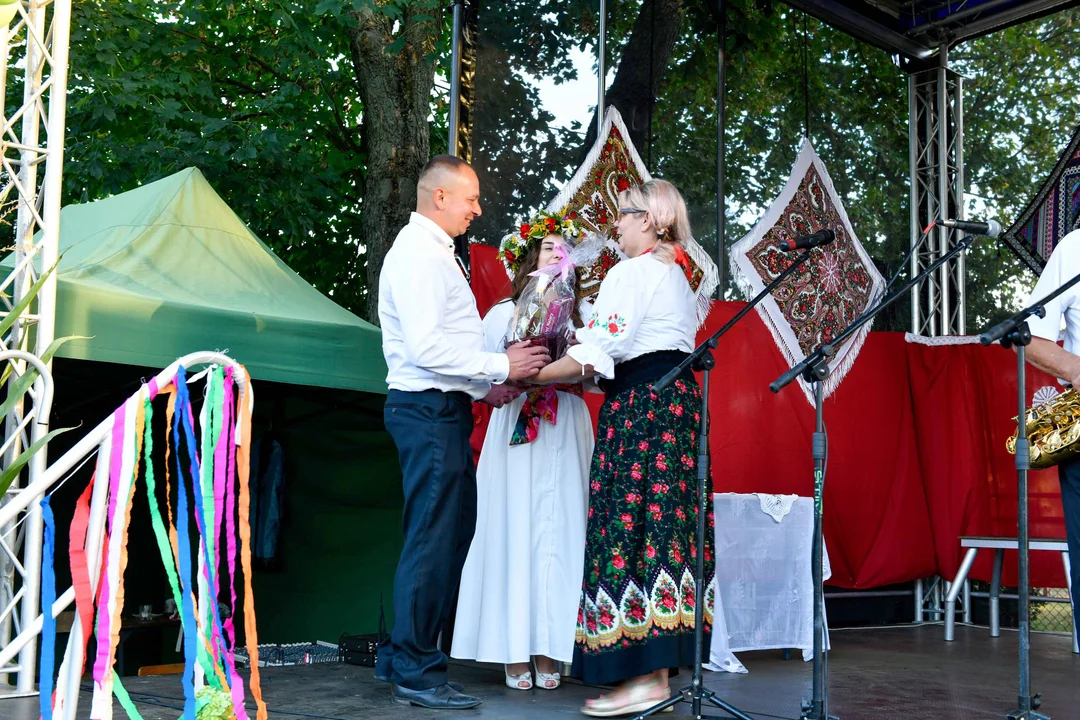 Widowisko obrzędowo-ludyczne  „Wesele w Gręzówce”