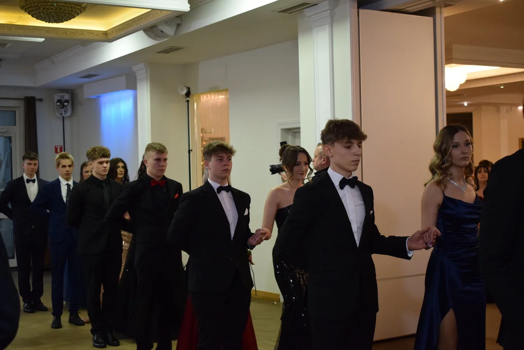 Studniówka Zespołu Szkół Ponadpodstawowych w Niemcach (zdjęcia) - Zdjęcie główne