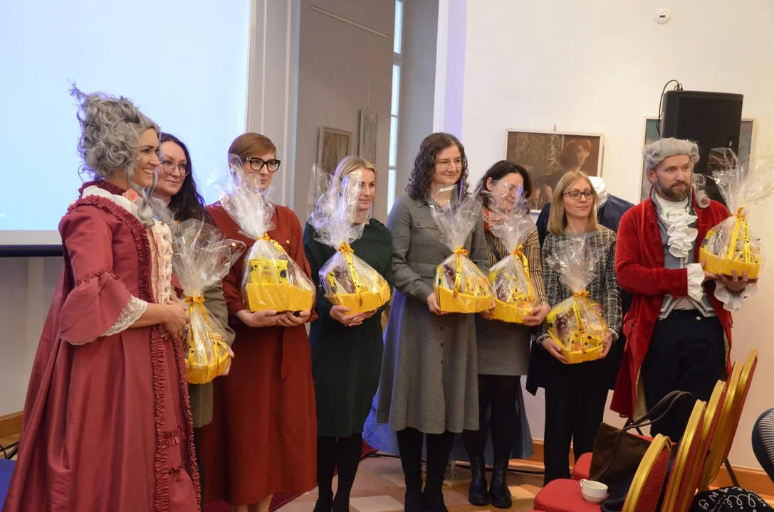 Od igły do piksela w Pałacu Potockich. Zobacz, jak VR ożywia historię Radzynia - Zdjęcie główne