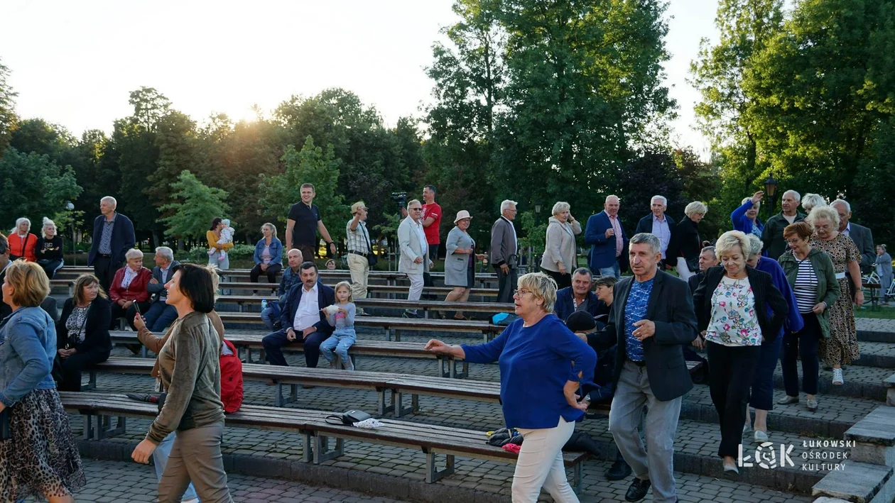 Letnia potańcówka w samym środku Łukowa