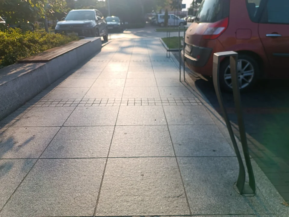 Słupki na Placu Wolności