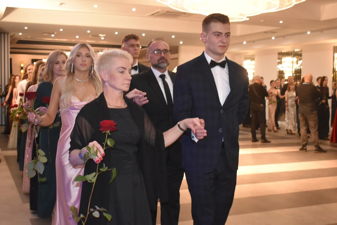Polonez maturzystów ZST w Puławach