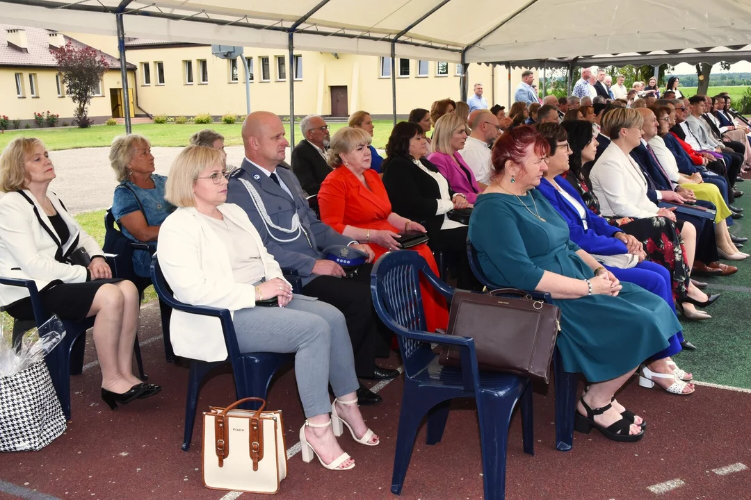 Szkoła Podstawowa w Radoryżu Kościelnym ma nowego patrona. To znany pisarz