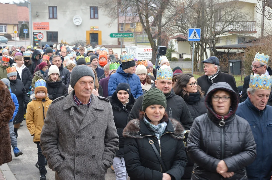 Orszak Trzech Króli przeszedł ulicami Chodla