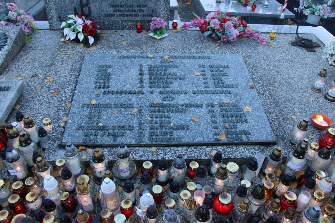 Pomnik „Żołnierzy Armii Krajowej Obwodu Łuków, poległych za wolność Ojczyzny” na cmentarzu św. Rocha