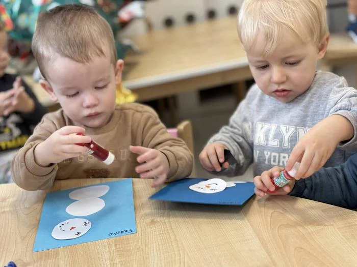 Zimowe bałwanki w żłobku (zdjęcia) - Zdjęcie główne