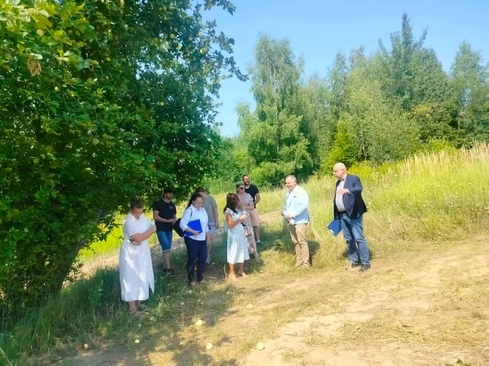 Rakieta spadła na pole! Teraz liczą straty w Tarnawie-Kolonii (foto) - Zdjęcie główne
