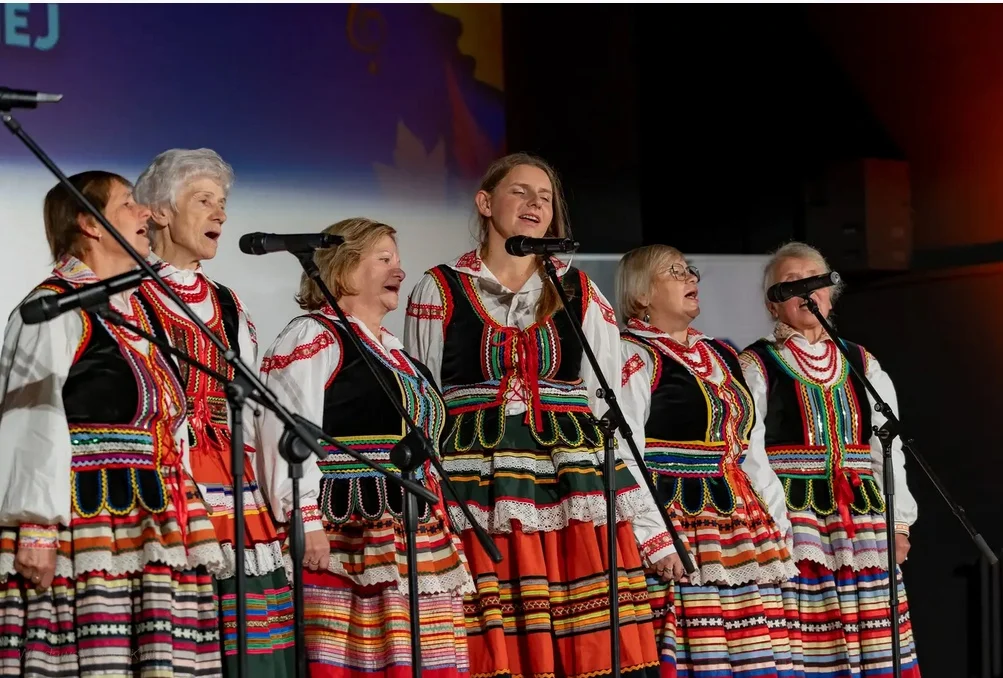 Nasi seniorzy doszli do głosu! Okazją była VII Seniorska Jesienna Ballada