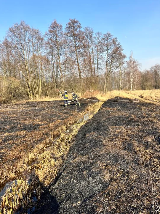 Powiat łukowski: Pracowita niedziela strażaków. OSP  Stanin gasiło dwa pożary