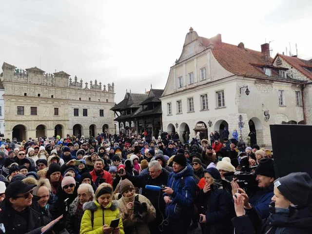 Kazimierz Dolny: Tłumy na koncercie ku pamięci Romualda Lipko (ZDJĘCIA, VIDEO) - Zdjęcie główne