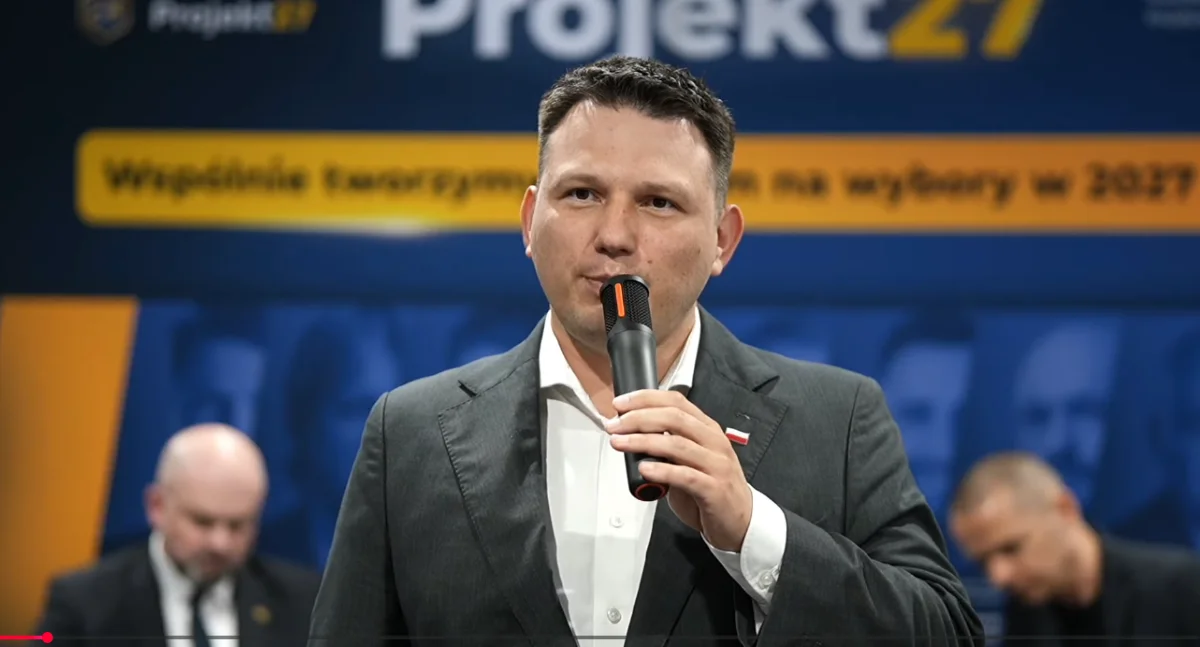 Sławomir Mentzen ostro o obecnym kierunku cyfryzacji. „Politycy korzystają z technologii tylko wtedy, kiedy trzeba utrudnić życie Polakom”. - Zdjęcie główne