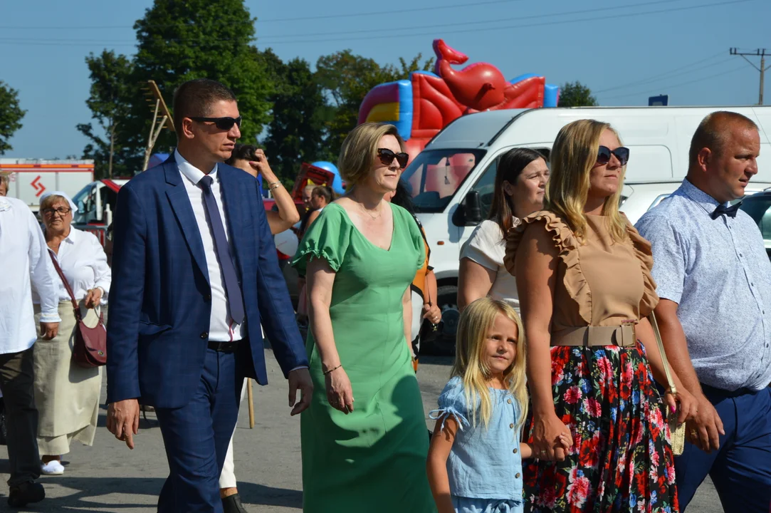 W niedzielę w Józefowie nad Wisłą odbyły się Dożynki Gminne