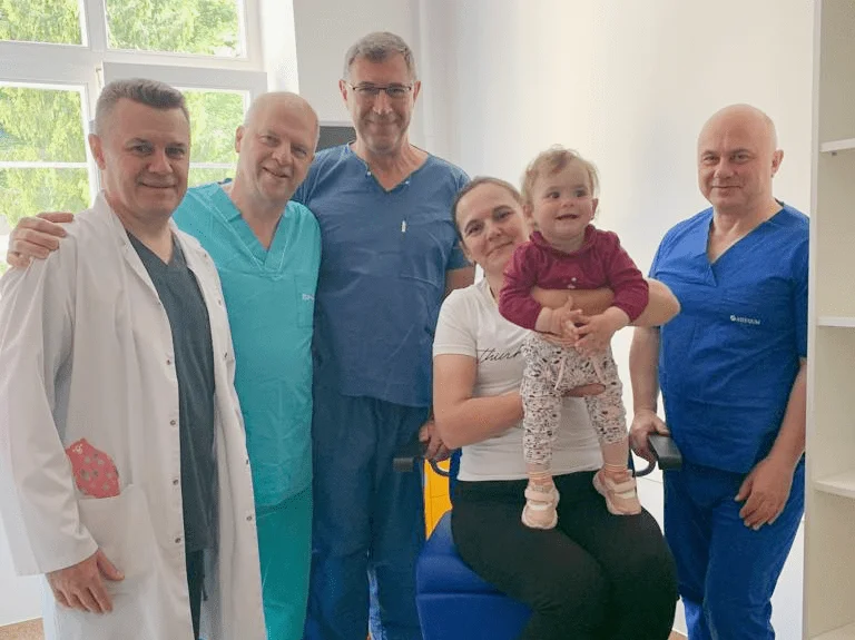 Lubelski lekarz z misją medyczną na Ukrainie. Pomógł głuchym dzieciom