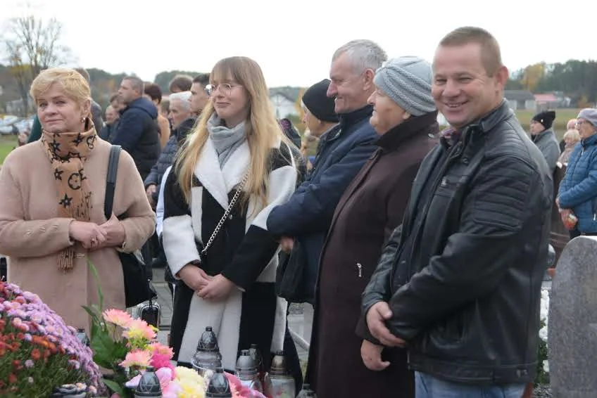 Uroczystości 1 listopada na cmentarzu w Szczałbie (ZDJĘCIA)