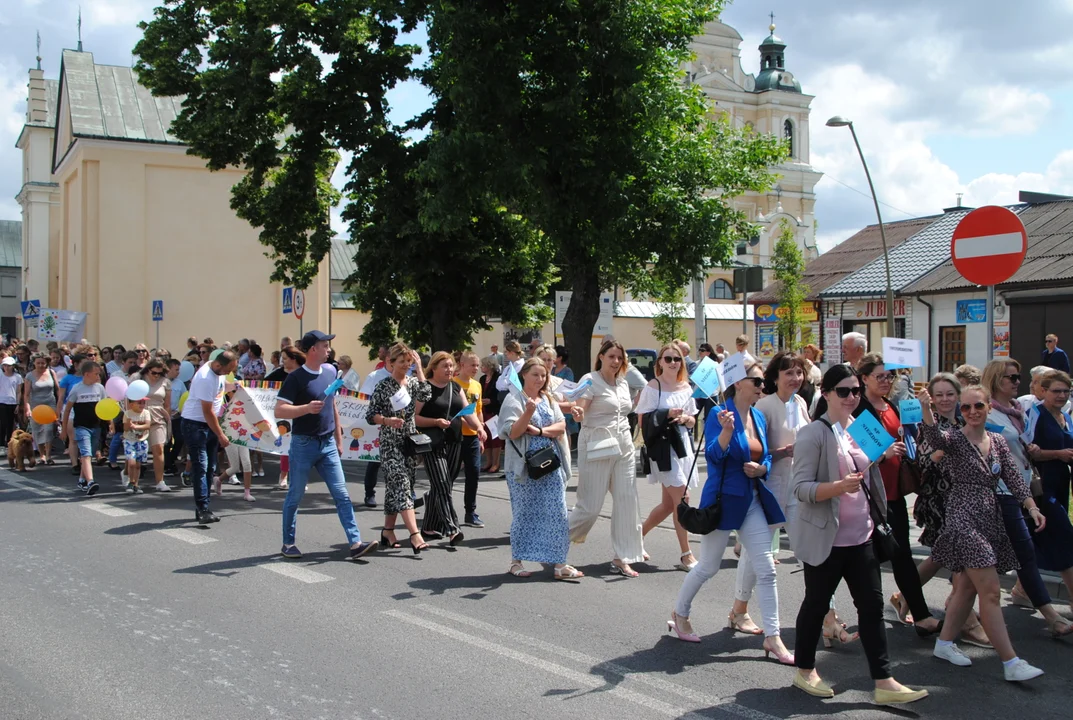 Jarmark Opolski rozpoczął się barwnym korowodem