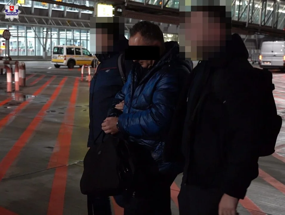 Europejski Nakaz Aresztowania wykonany, kolejny poszukiwany w rękach policji (galeria) - Zdjęcie główne