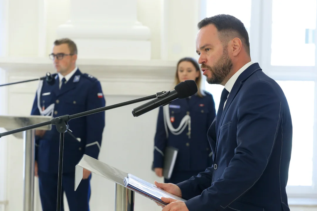 Nowi policjanci w lubelskim garnizonie. Złożyli już uroczyste ślubowanie