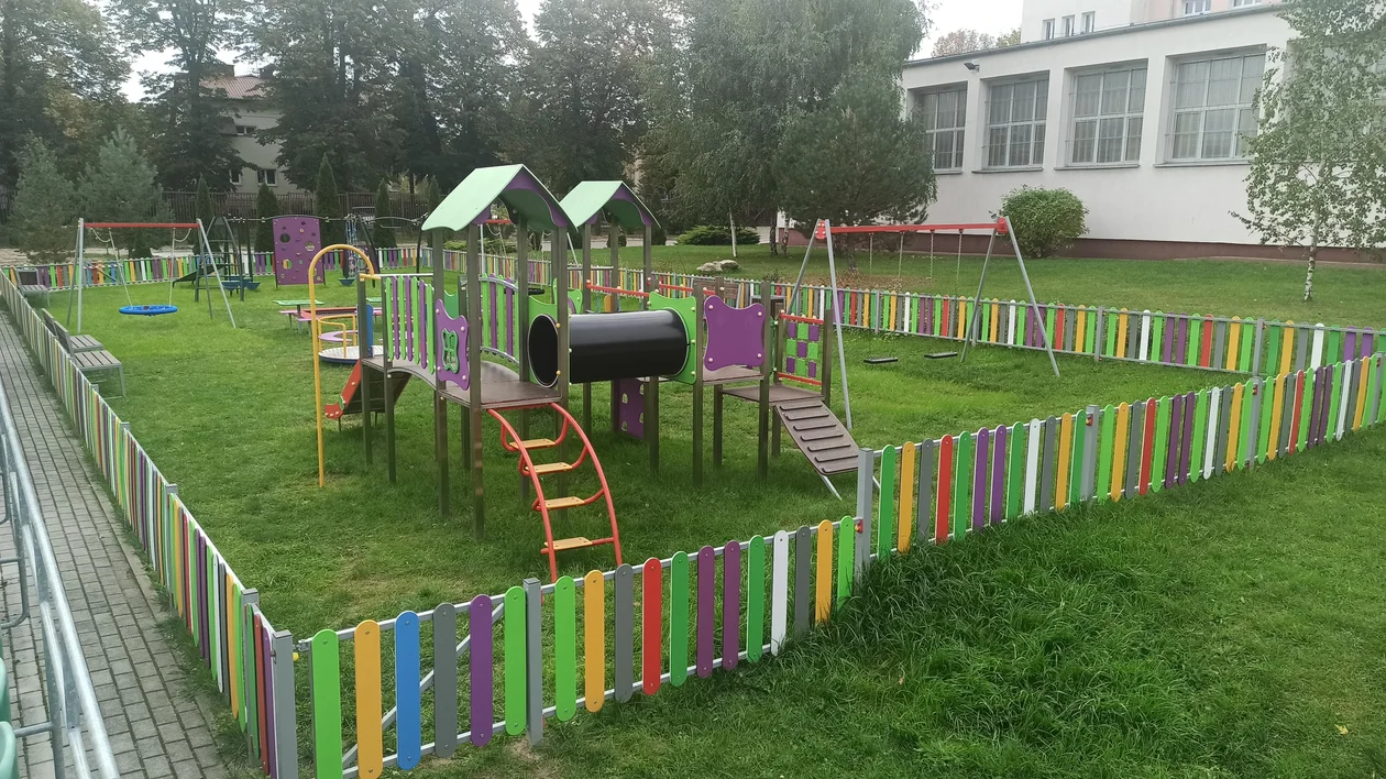 Lublin: Uczniowie dostali nowe miejsca zabaw i sportu