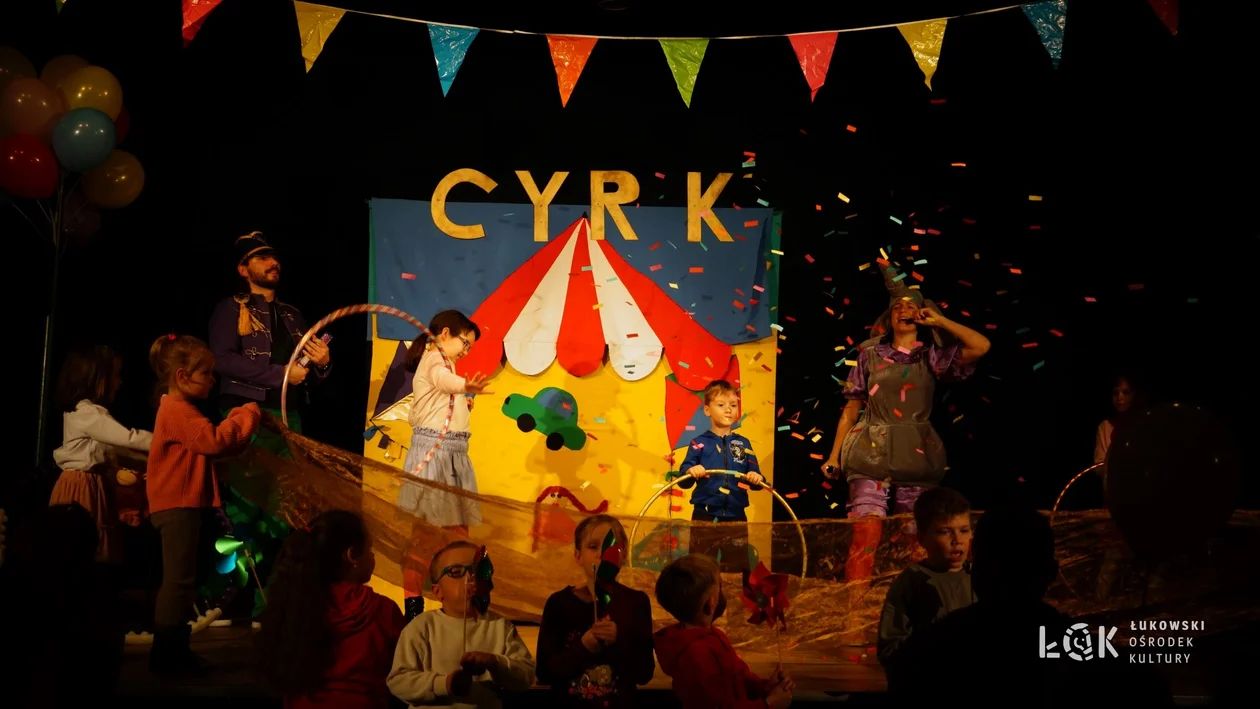 Niedziela z teatrem „Cyrk w ogrodzie”