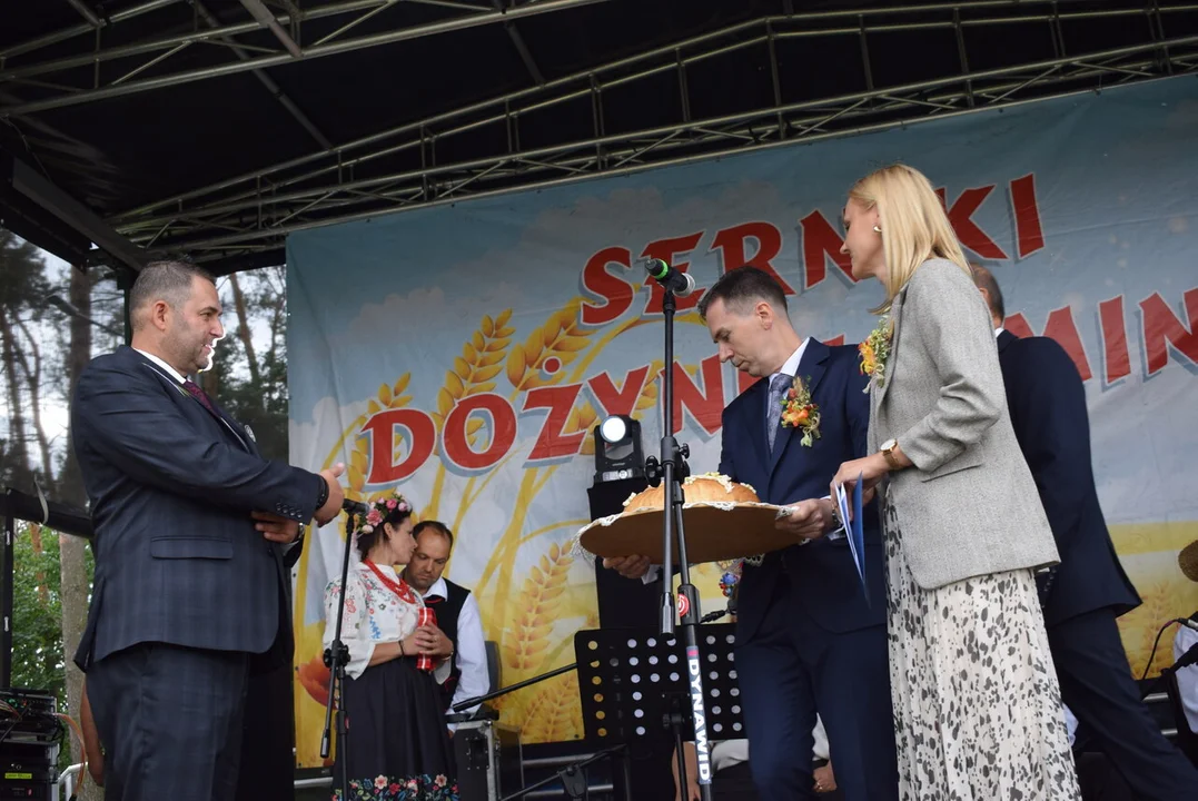 Stoiska na dożynkach w Sernikach