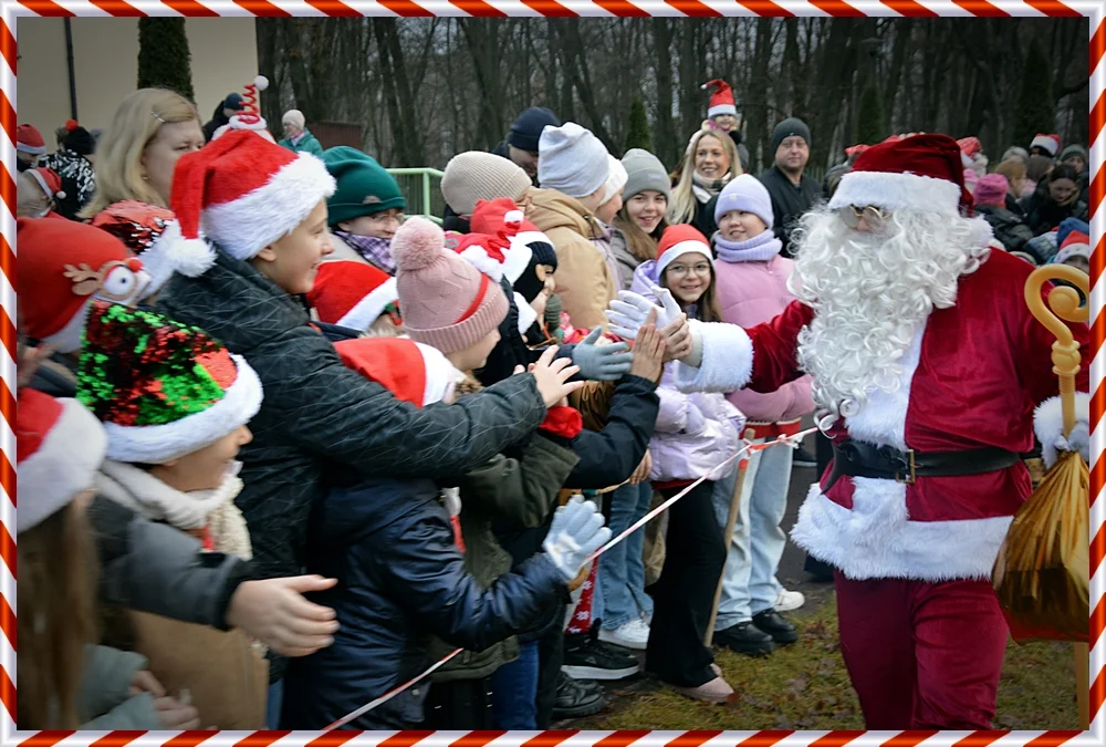 Ho - ho - ho ! W takim stylu Mikołaj jeszcze się nie pojawił w gminie Borki ! - Zdjęcie główne