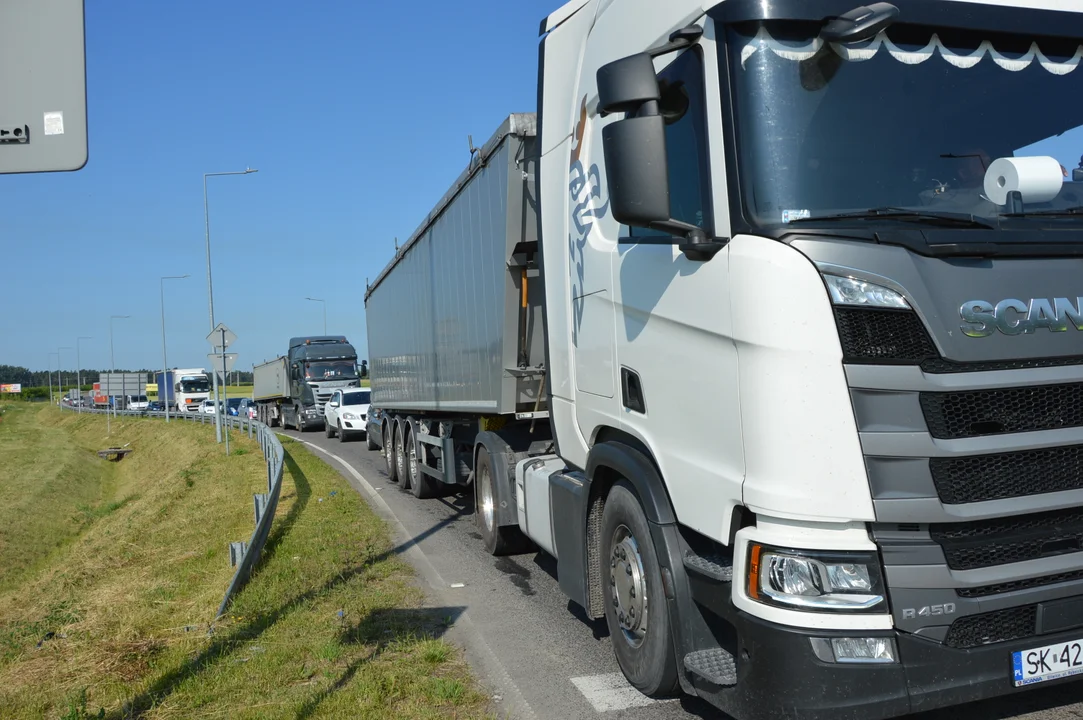 Poniedziałkowa akcja protestacyjna producentów malin w Opolu Lubelskim