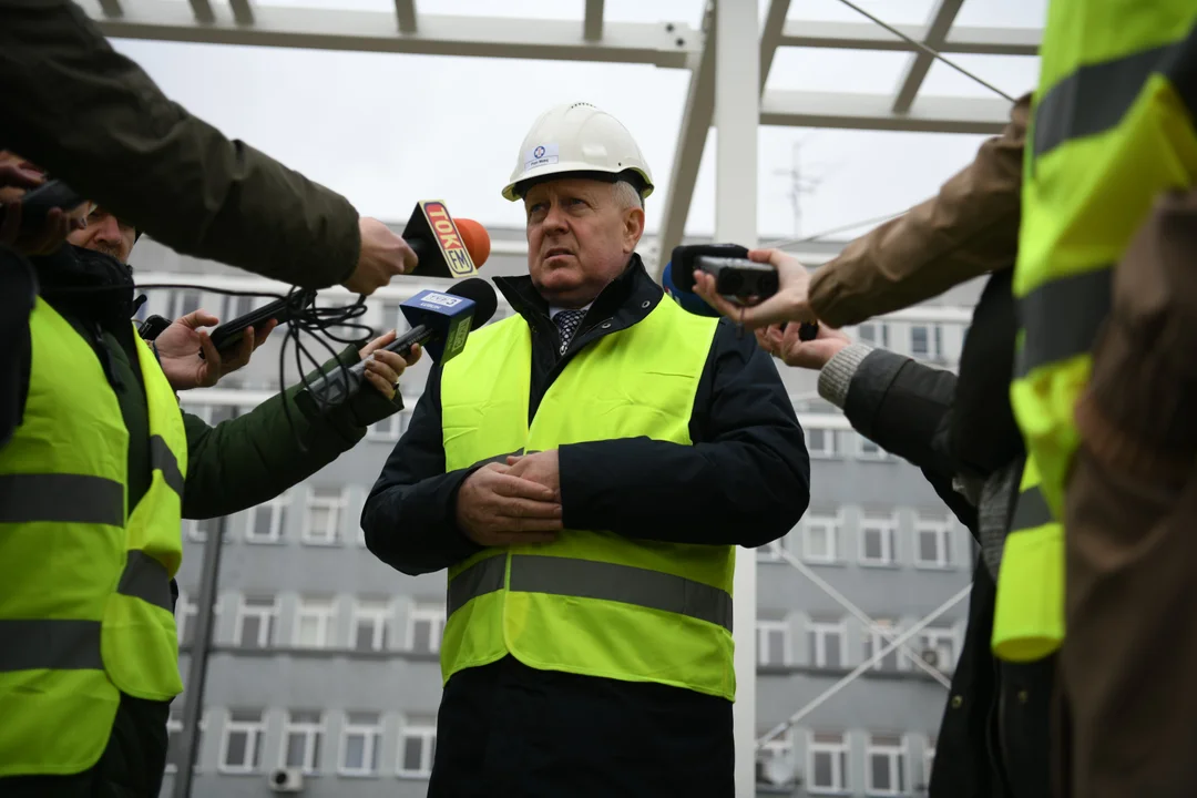 Lublin: Szpital przy al. Kraśnickiej buduje i remontuje. Powstaje blok "R"