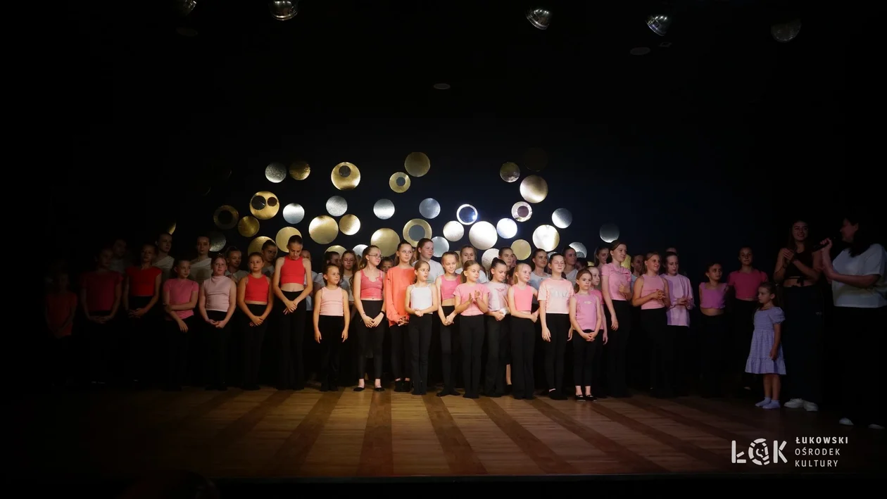 Koncert taneczny „Witajcie w naszej bajce” w wykonaniu ŁOK Dance Factory