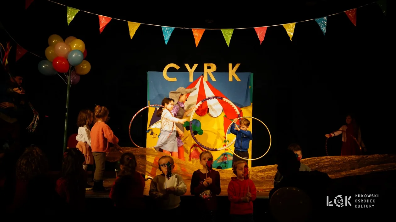 Niedziela z teatrem „Cyrk w ogrodzie”