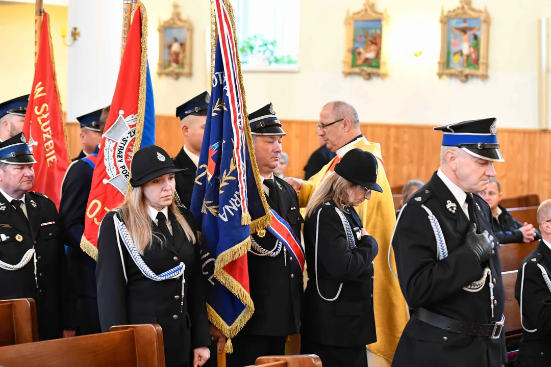 Zarzec Łukowski Msza Św. w intencji zmarłych strażaków z gminy Łuków