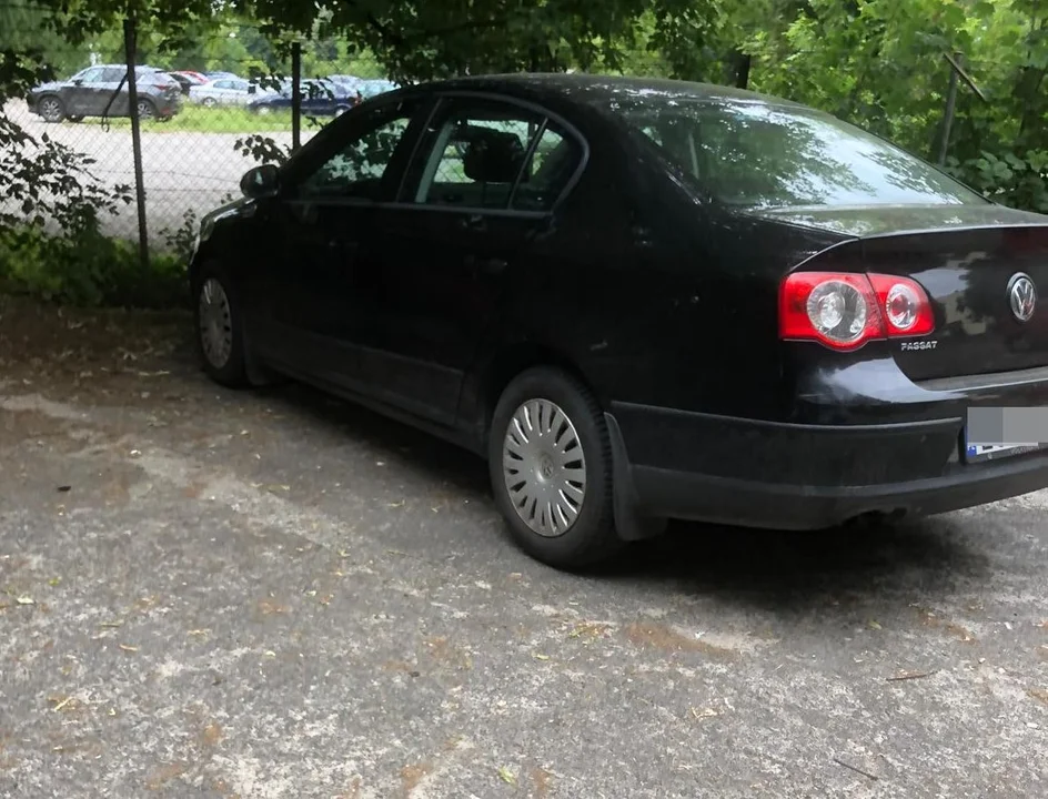 Lublin: Potrącił kobietę, uciekł i ukrył auto na parkingu. Policjanci już go namierzyli