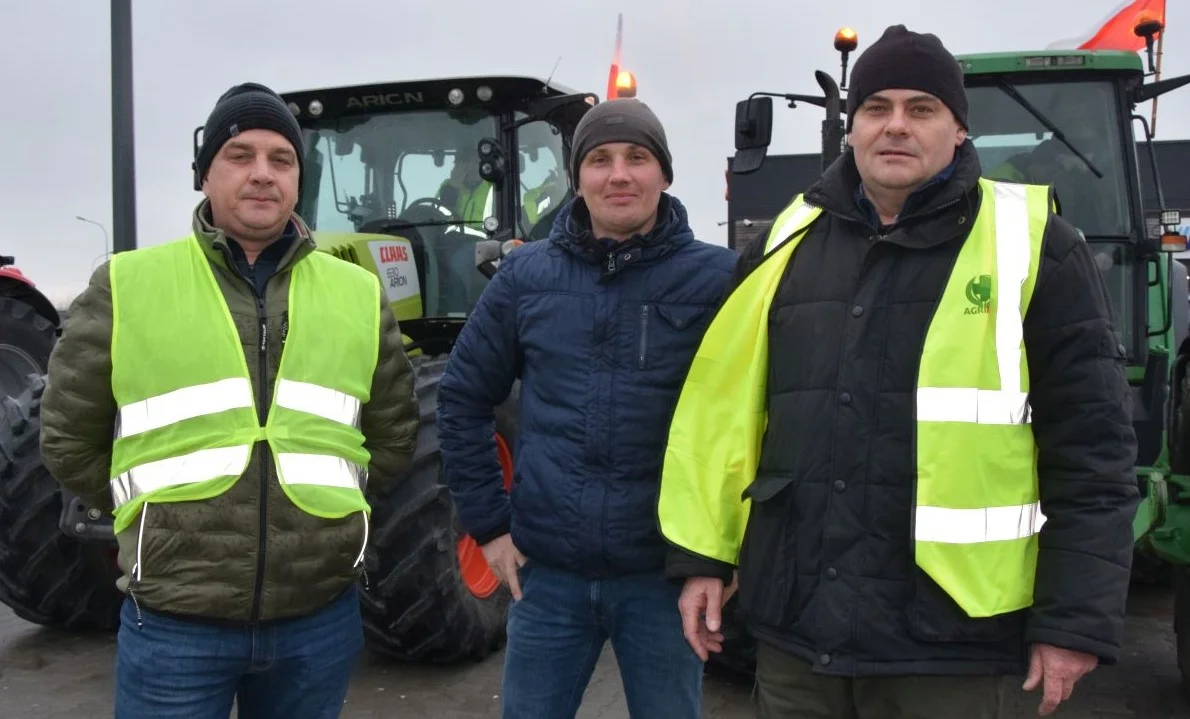 Z Łęcznej na protest rolników. Bo "przyjdą komornicy i będziemy żyć na zasiłkach" (WIDEO, ZDJĘCIA) - Zdjęcie główne