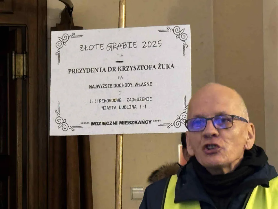"Złote Grabie" za podwyżki i rekordowy dług. Gorzkie podliczenie rządów prezydenta Lublina przez aktywistów - Zdjęcie główne