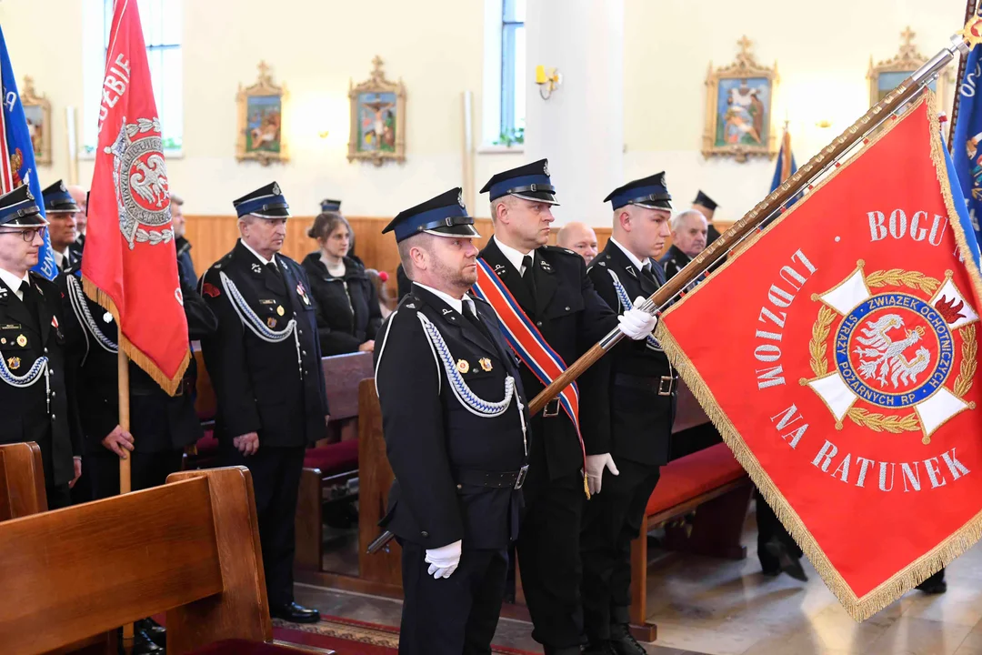 Zarzec Łukowski Msza Św. w intencji zmarłych strażaków z gminy Łuków