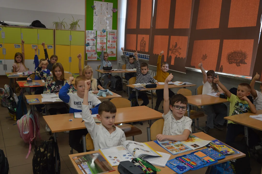 Uczniowie z SP nr 9 przy ZSO nr 1 im. KEN