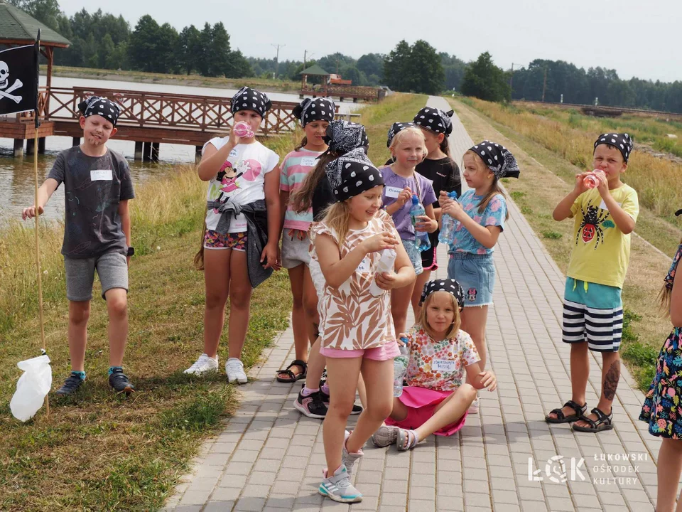 Wakacje ŁOK 2023. Obóz piratów nad Zalewem Zimna Woda