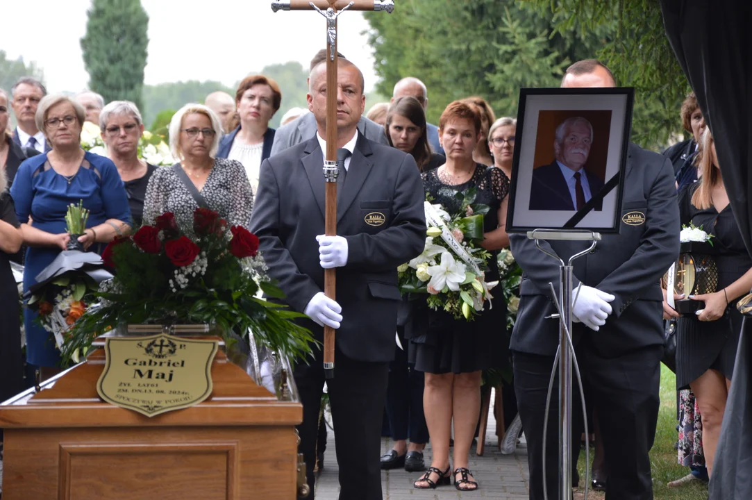 Uroczystości pogrzebowe Gabrieloa Maja, prezesa Powiatowego Centrum Zdrowia w Opolu Lubelskim