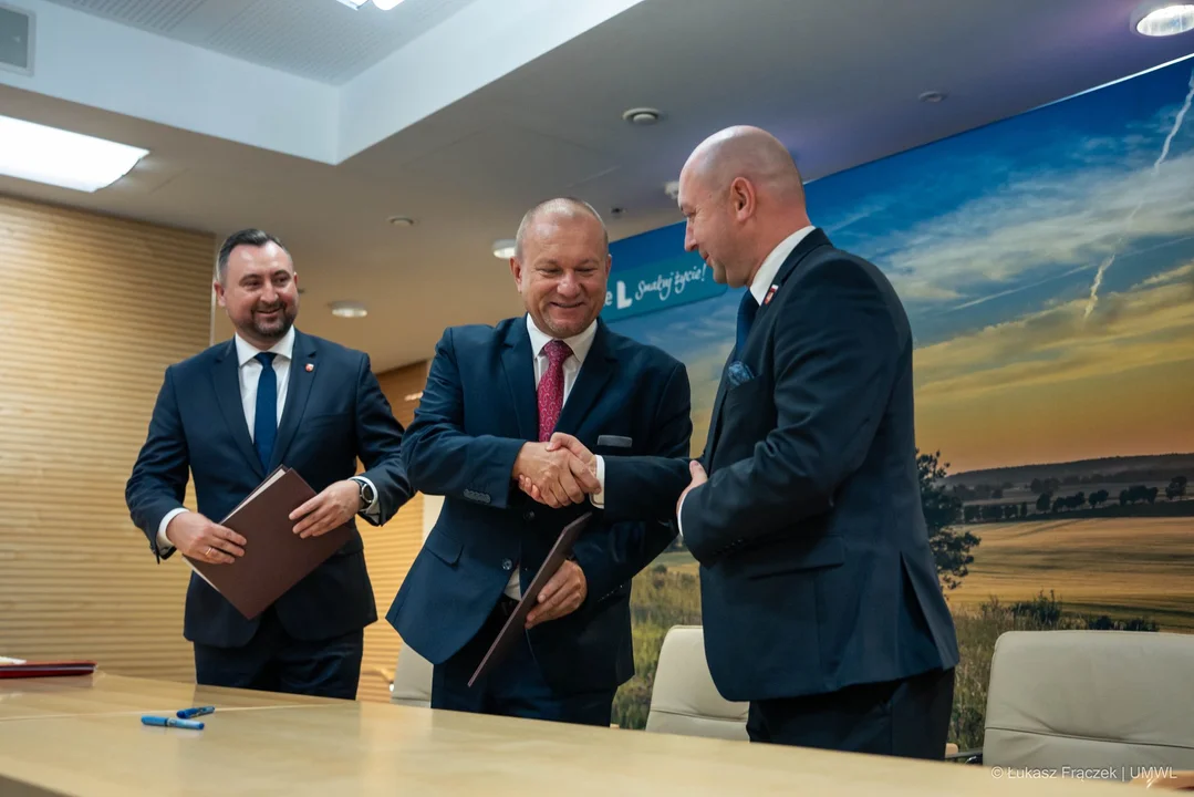 Turobin i Biłgoraj: Podpisanie umów na drogi
