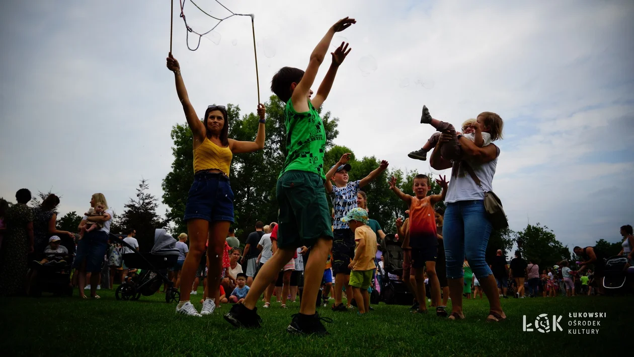 Festiwal Balonów, Baniek Mydlanych i Kolorów w Parku Miejskim w Łukowie