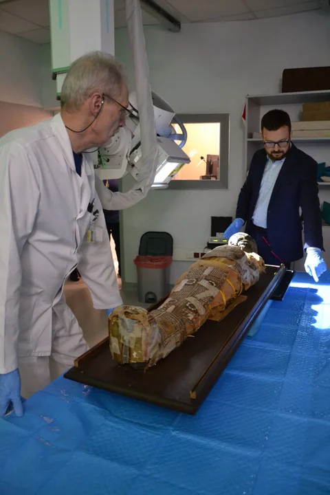 Radiolodzy z lubelskiego szpitala prześwietlili egipską mumię. Rozwiązali zagadkę sprzed 2 tys. lat