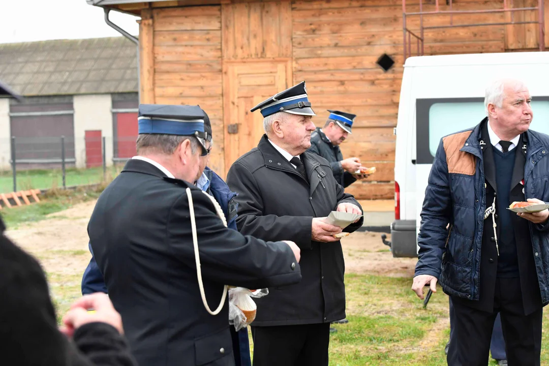 Zarzec Łukowski Msza Św. w intencji zmarłych strażaków z gminy Łuków