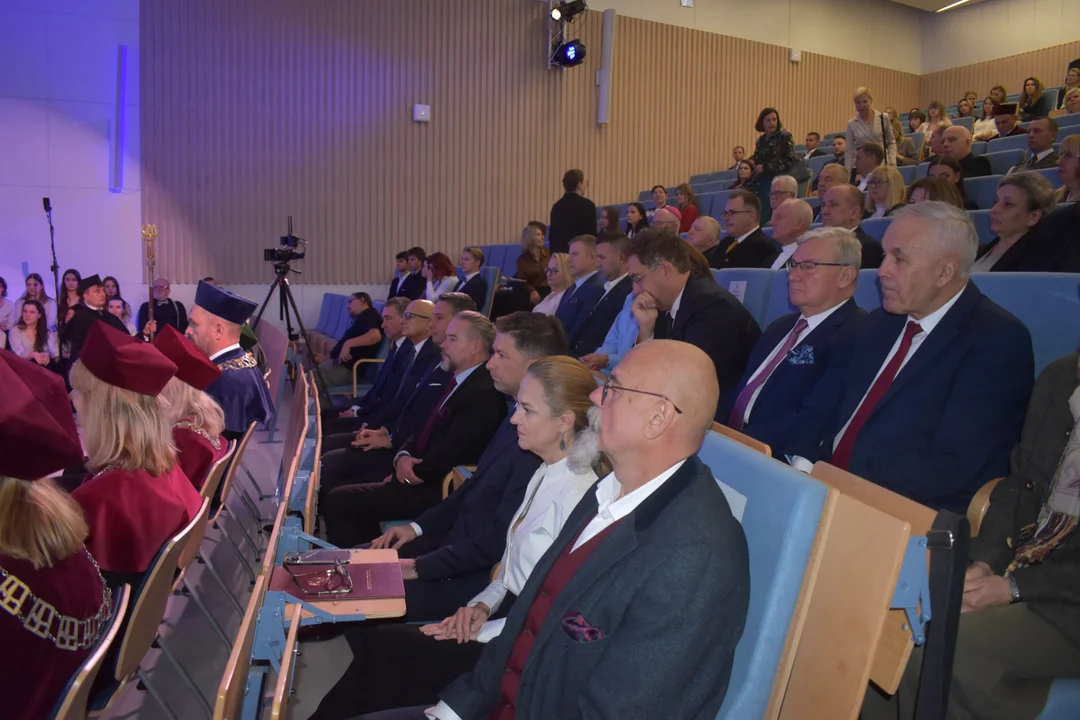 Uniwersytet Medyczny w Lublinie zaczyna rok. Rektor: "Mamy rekordową rekrutację"