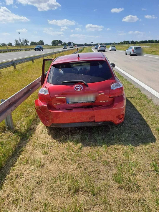Osobówki zderzyły się na ekspresówce. Utrudnienia na S17!