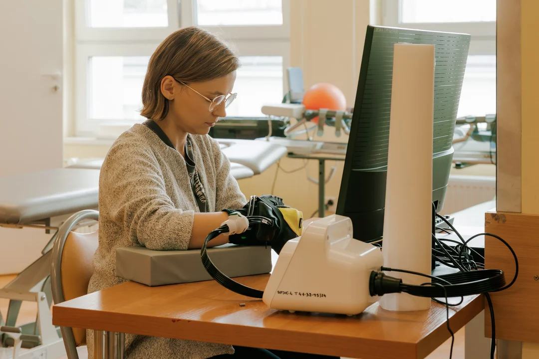 Roboty pomogą w rehabilitacji. Lubelski szpital kupił nowoczesny sprzęt