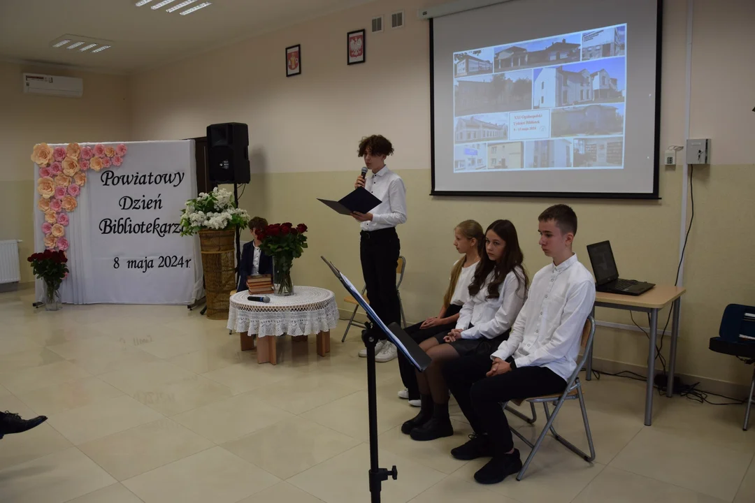 Powiatowy Dzień Bibliotekarza i Bibliotek w Staninie